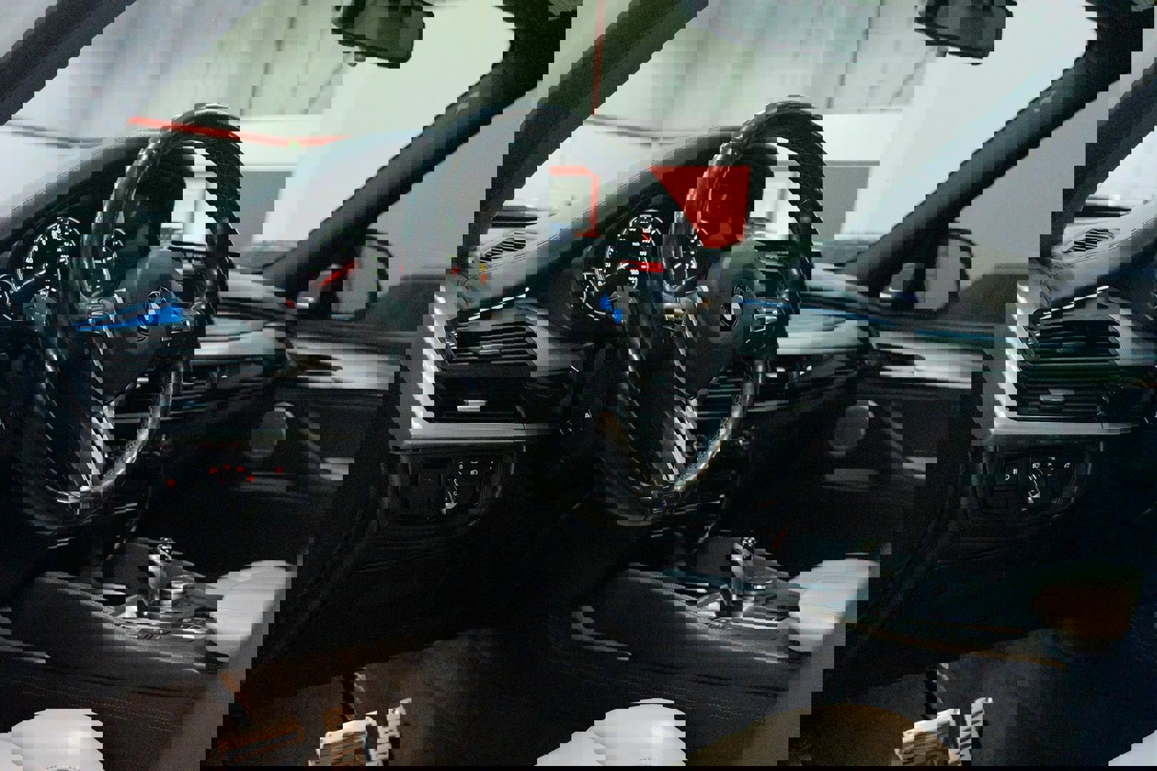 Used 2015 BMW X5 M image 20