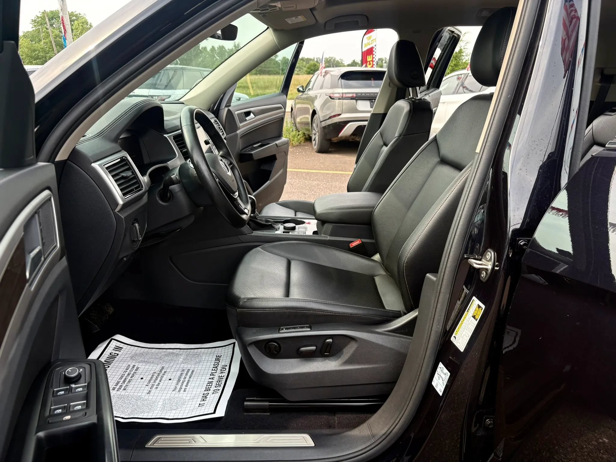 Used 2019 Volkswagen Atlas SEL AWD/4WD image 18