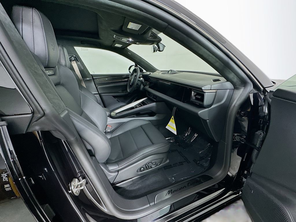 New 2026 Porsche Macan Turbo Electric image 30
