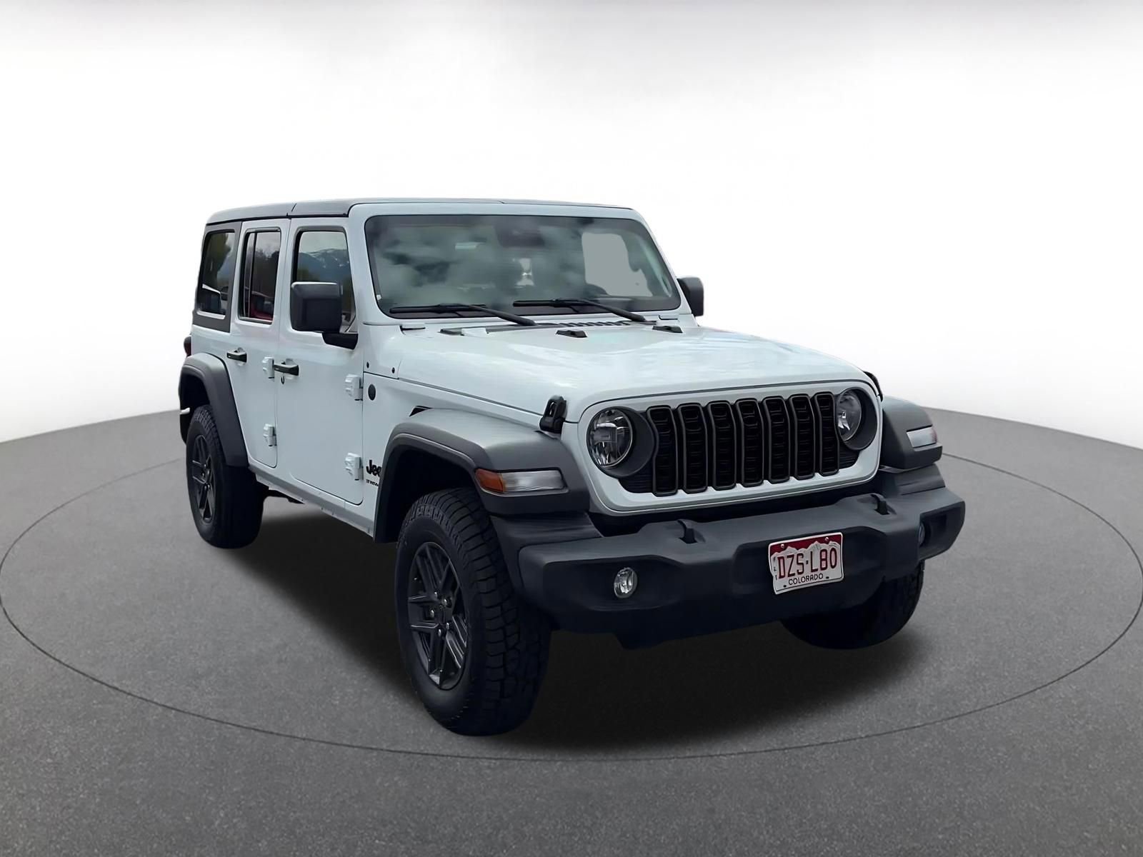 Used 2025 Jeep Wrangler Sport S image 3