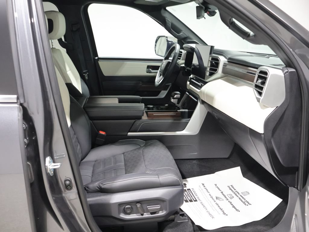 Certified 2025 Toyota Sequoia Capstone AWD/4WD image 22