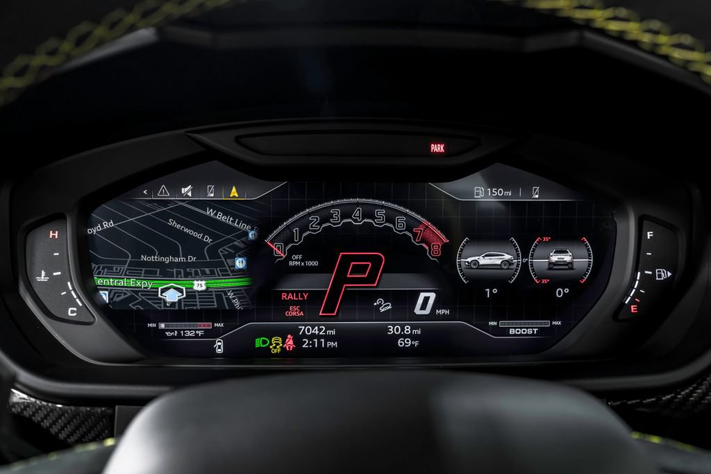 Used 2024 Lamborghini Urus Performante AWD/4WD image 18