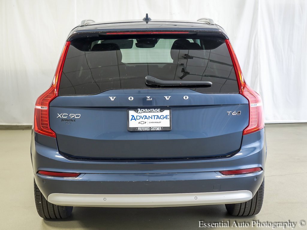 Used 2022 Volvo XC90 T6 Momentum w/ Protection Package image 6