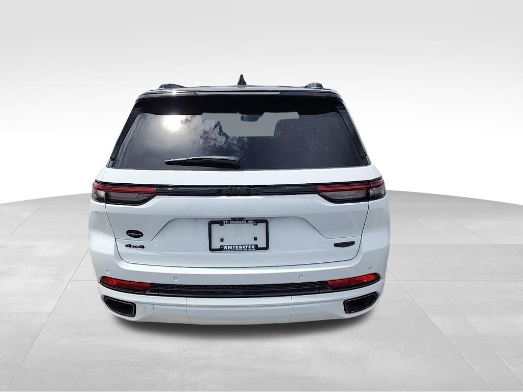 Used 2025 Jeep Grand Cherokee Summit AWD/4WD image 14