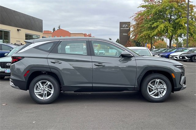 New 2026 Hyundai Tucson SE image 4