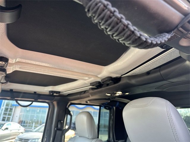 Used 2022 Jeep Gladiator Overland image 21