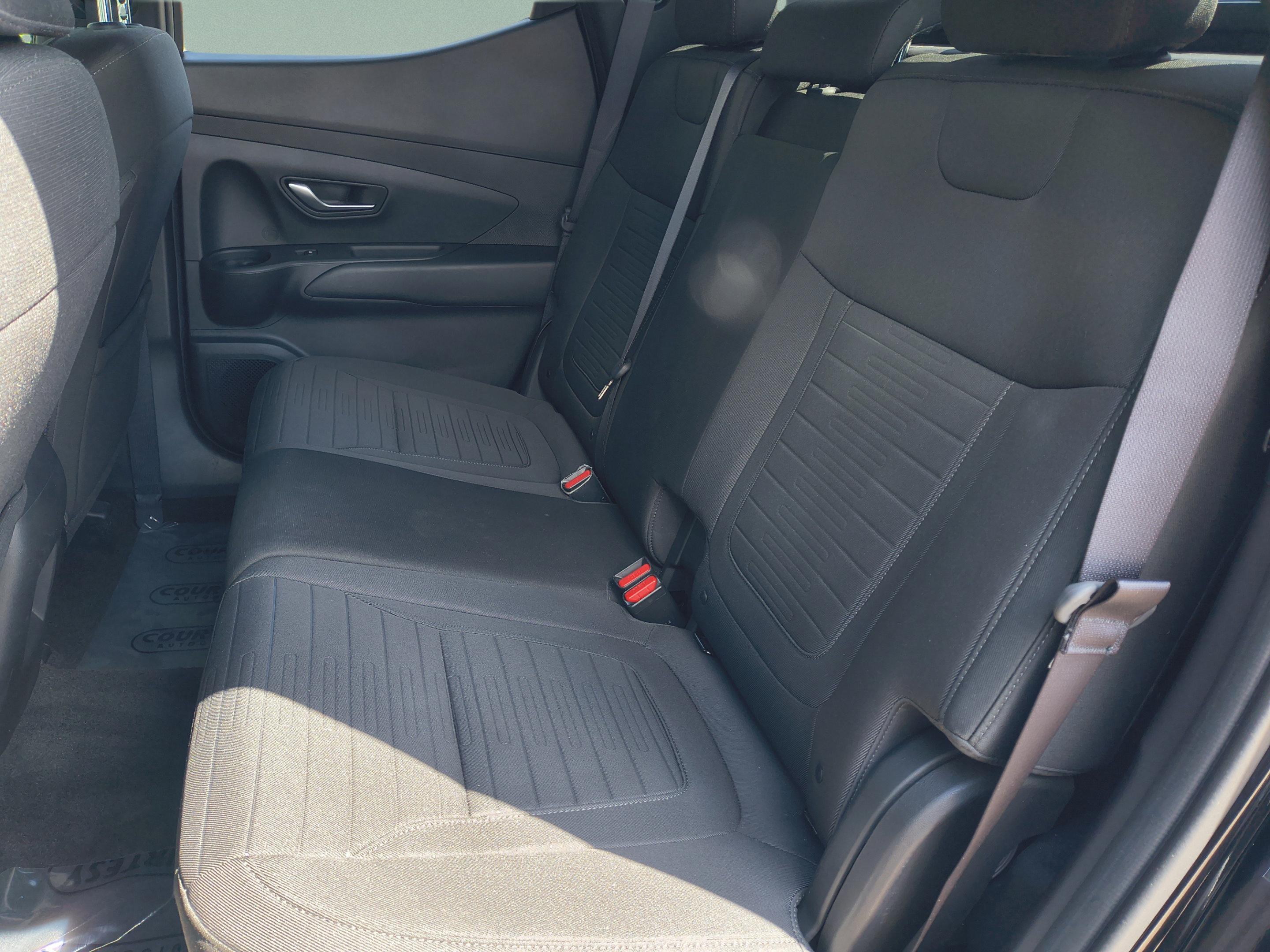 Used 2024 Hyundai Santa Cruz SEL w/ Activity Package FWD image 17
