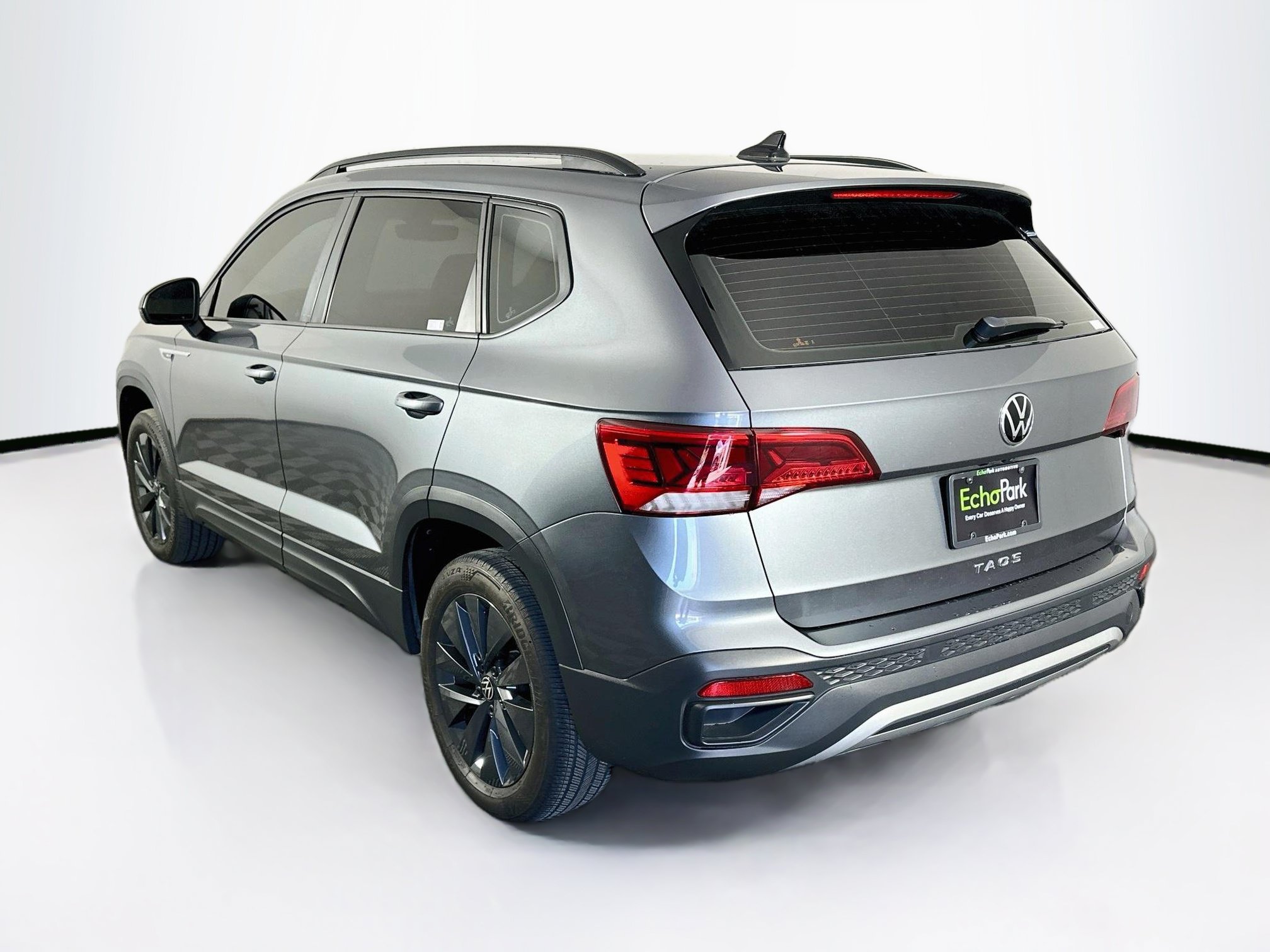 Used 2024 Volkswagen Taos S FWD image 5