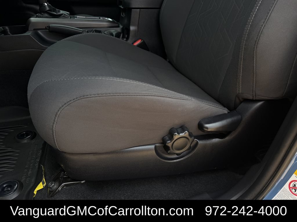 Used 2019 Toyota Tacoma TRD Off-Road w/ Technology Package AWD/4WD image 28