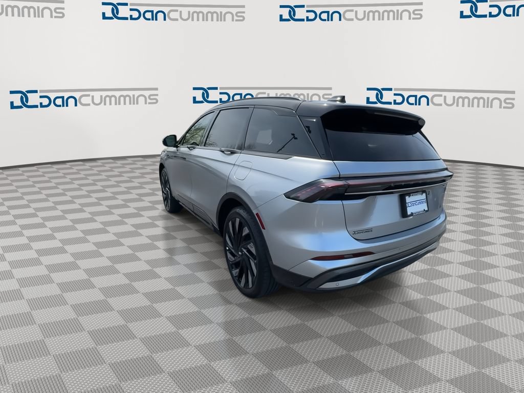 New 2026 Lincoln Nautilus Reserve w/ Jet Appearance Package AWD/4WD image 6