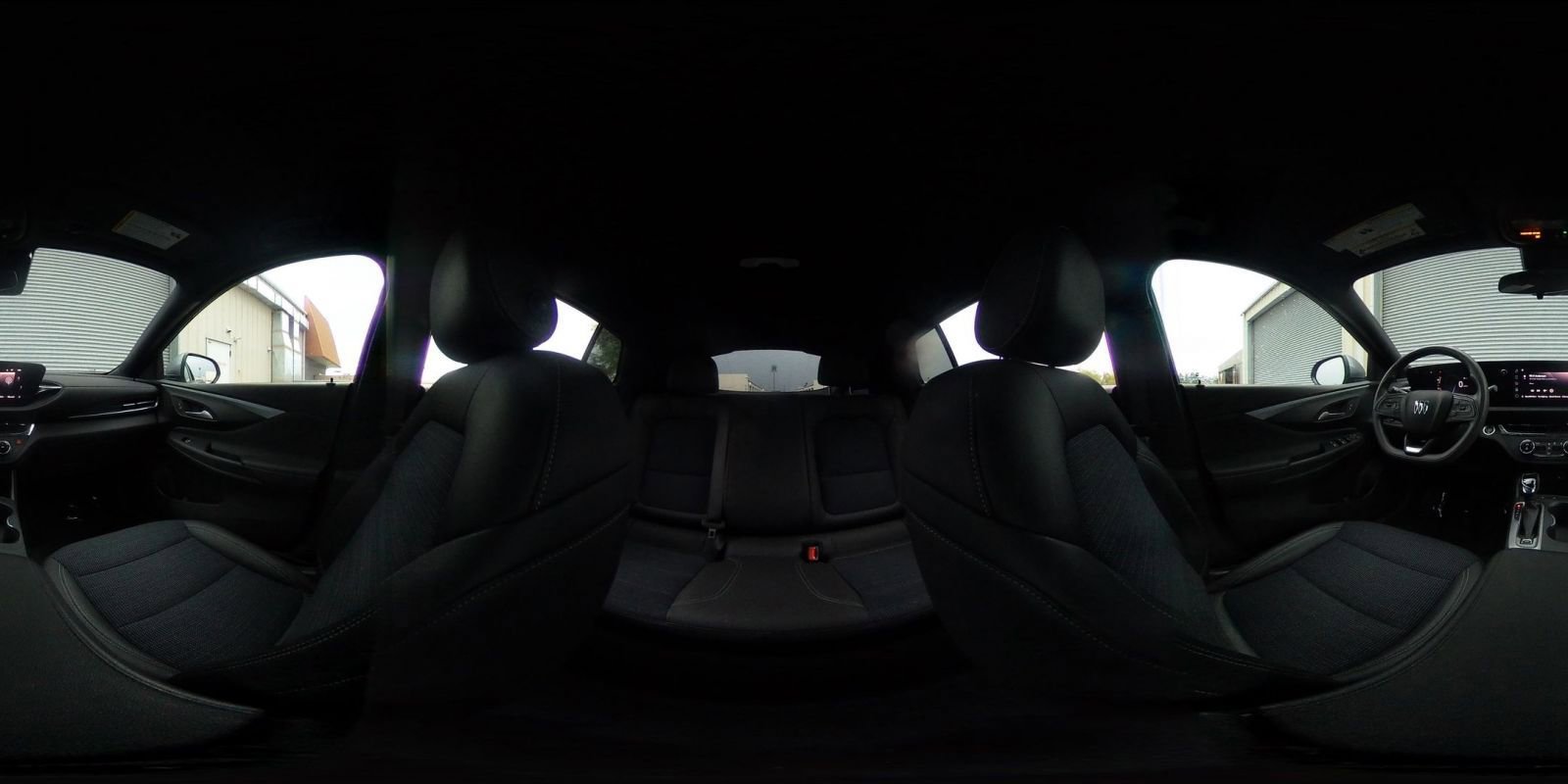 Used 2025 Buick Envista Preferred image 40