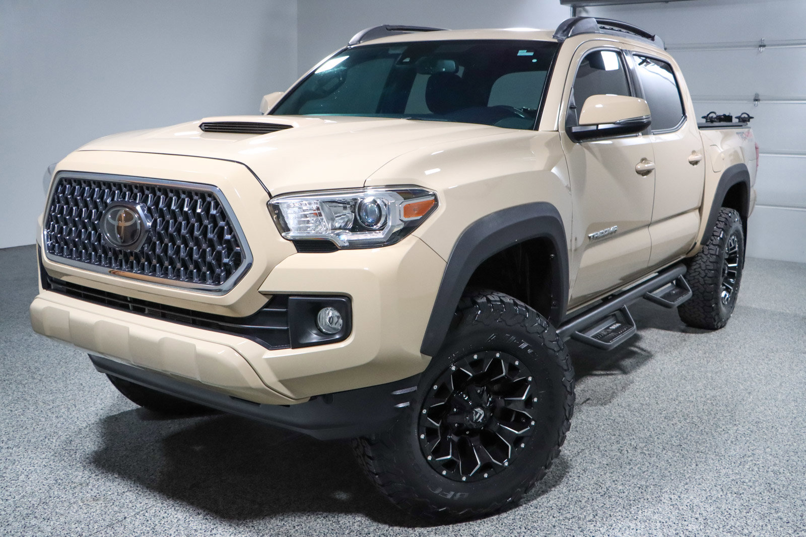 Used 2019 Toyota Tacoma TRD Sport image 33