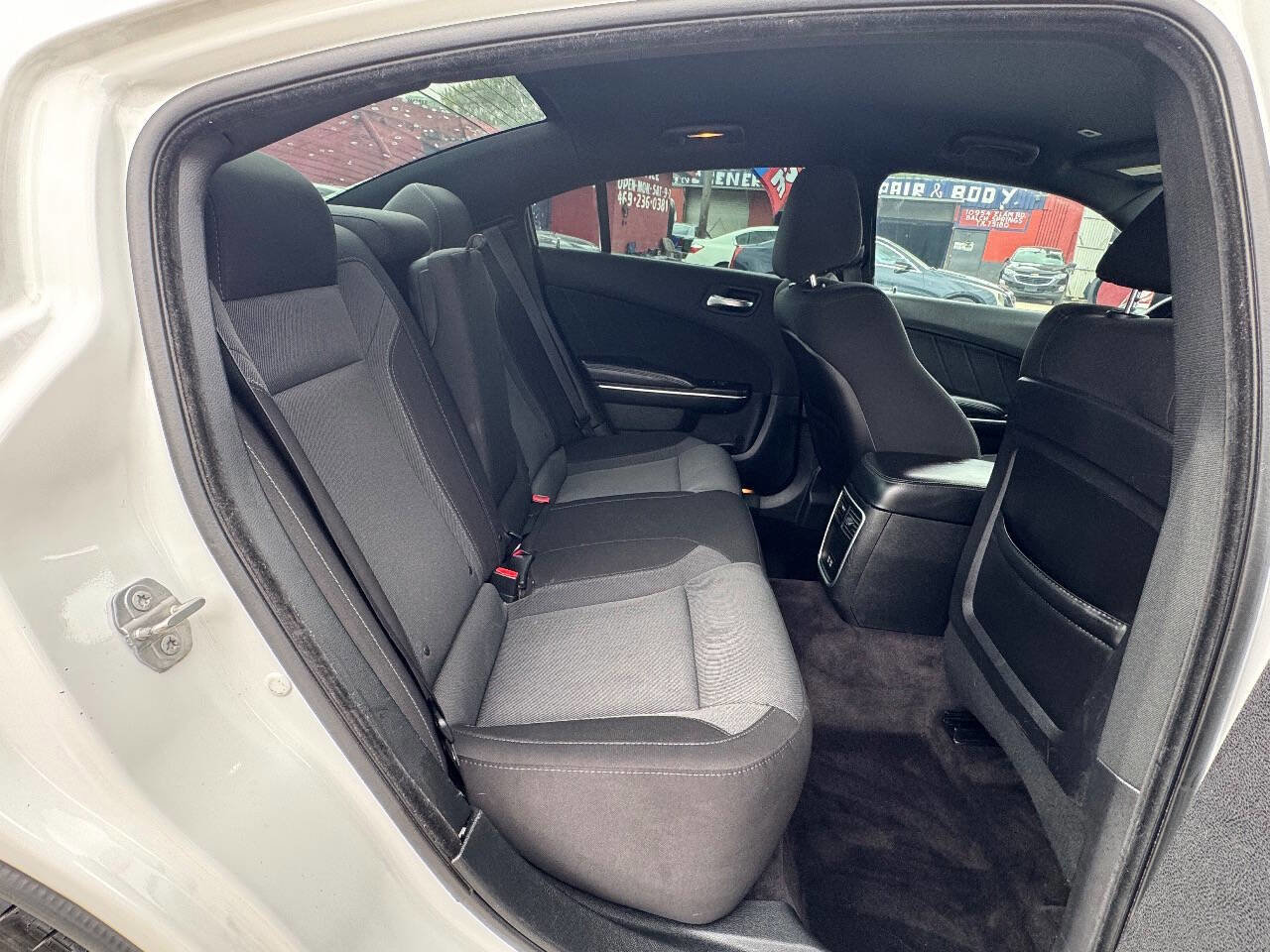 Used 2018 Dodge Charger SXT Plus RWD image 15