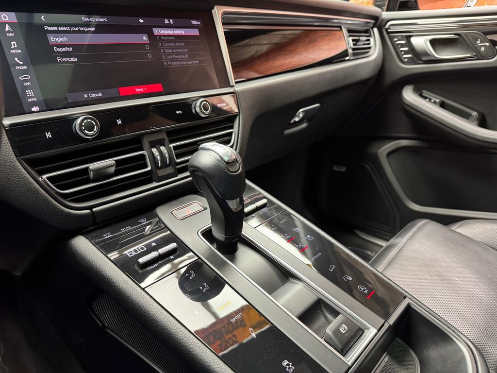 Used 2022 Porsche Macan S image 20