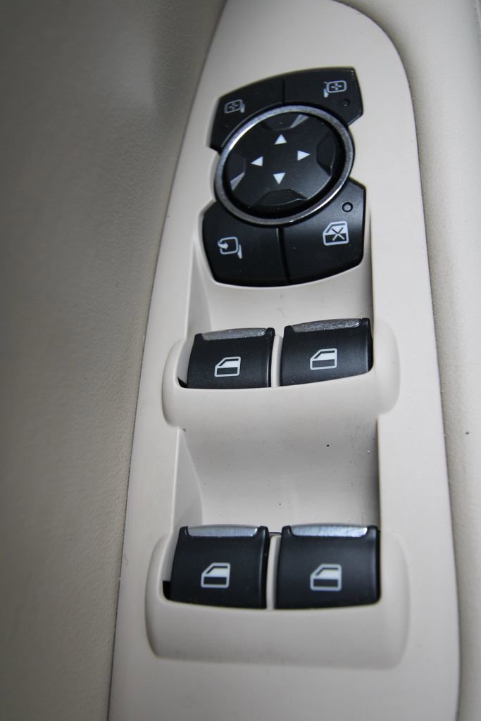 Used 2017 Lincoln MKZ Select w/ Technology Package image 24