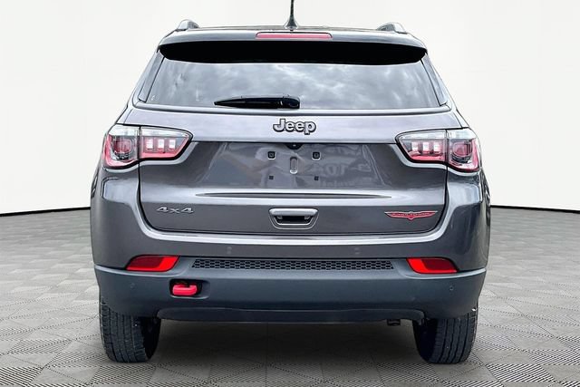 Used 2022 Jeep Compass Trailhawk w/ Trailhawk Convenience Group AWD/4WD image 6