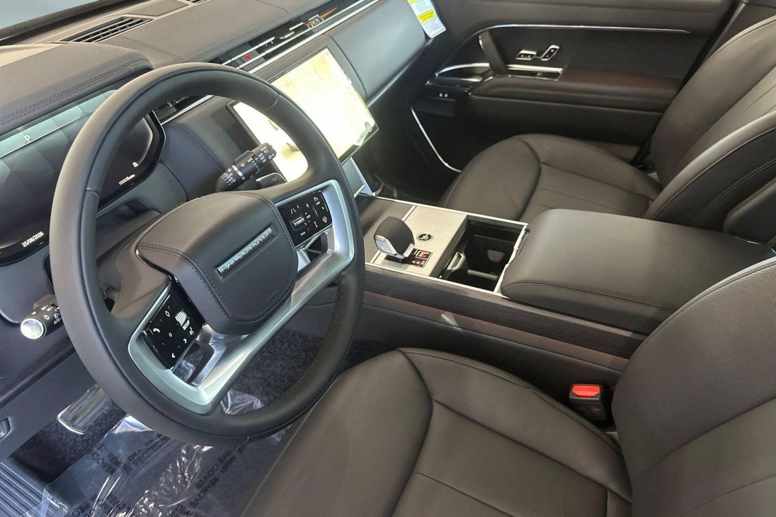 New 2026 Land Rover Range Rover SE AWD/4WD image 4