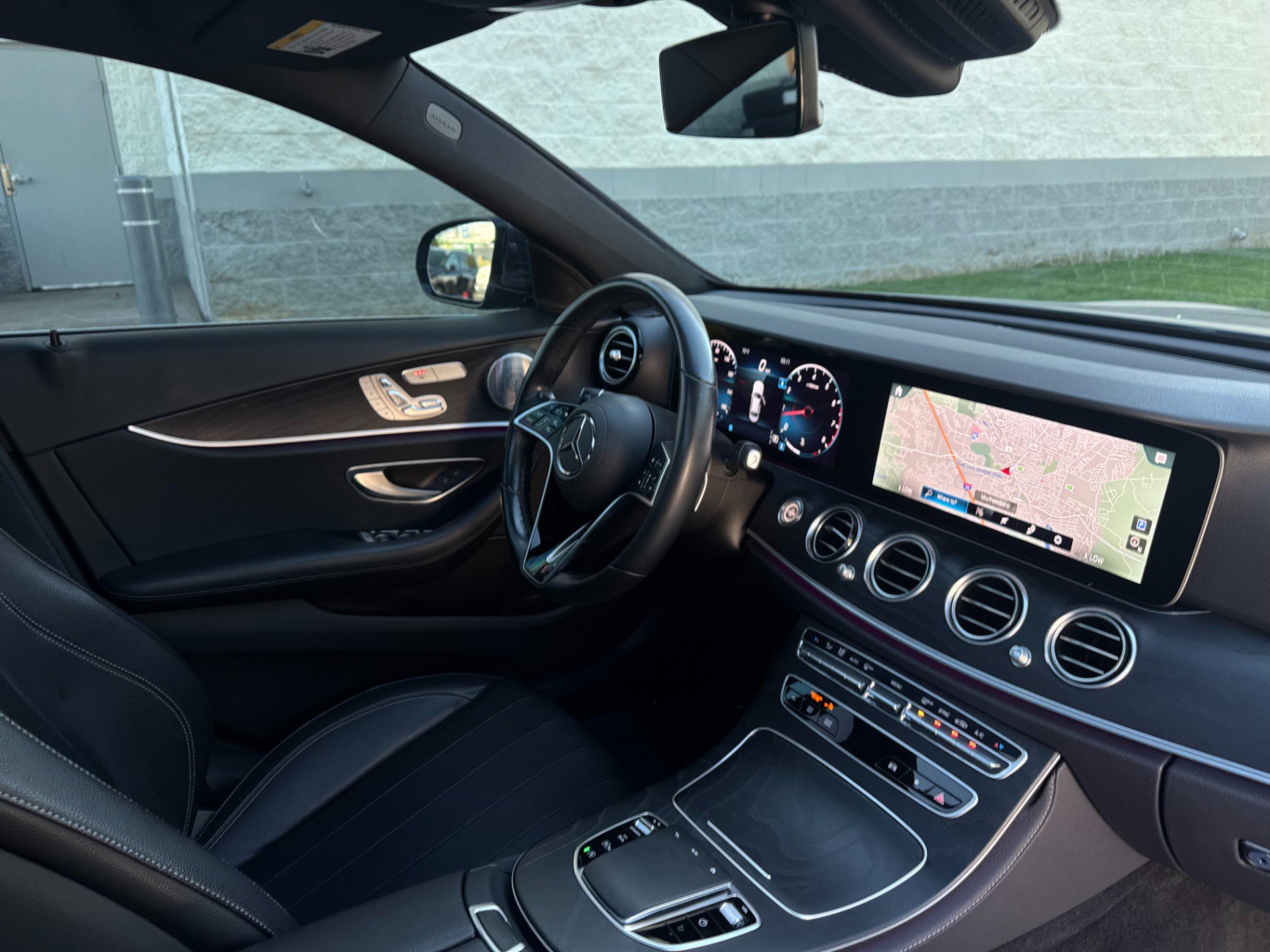 Used 2022 Mercedes-Benz E 350 Sedan image 27