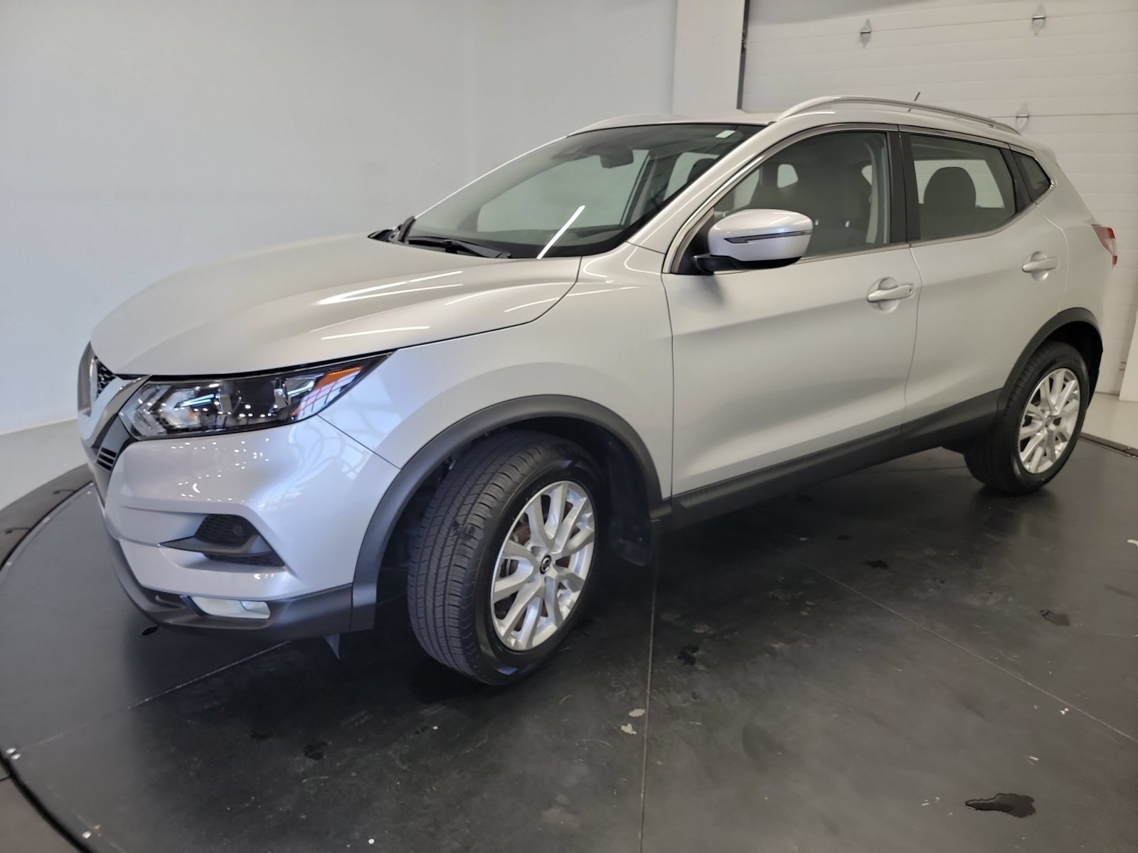Used 2021 Nissan Rogue Sport SV FWD video 3