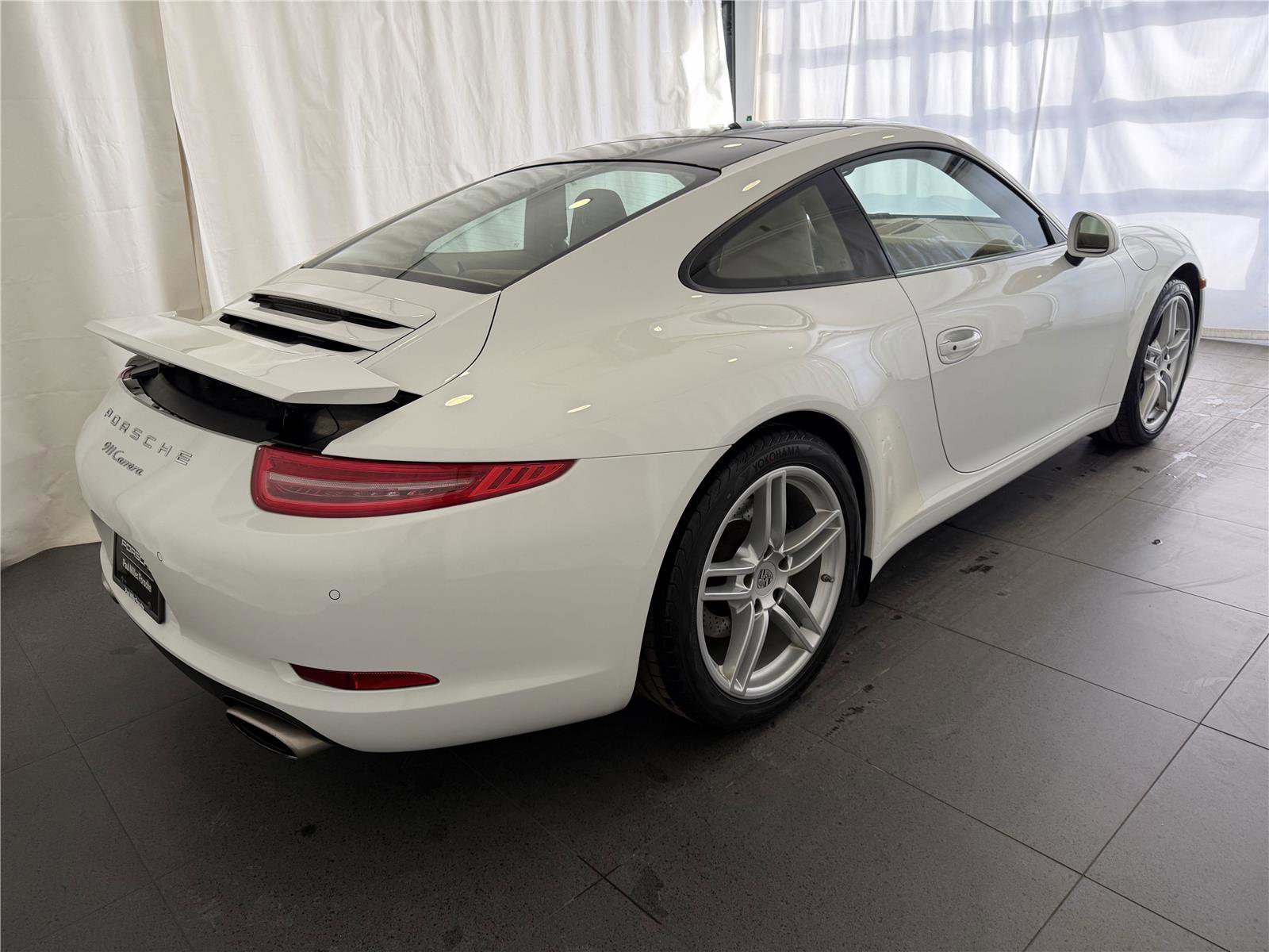 Used 2015 Porsche 911 Carrera image 9