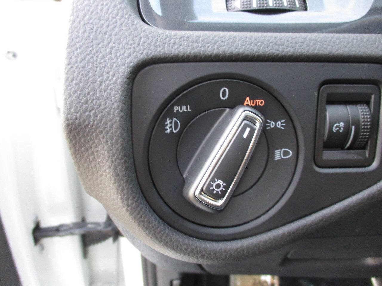 Used 2018 Volkswagen Golf Alltrack SE image 78