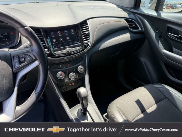Used 2022 Chevrolet Trax LT w/ LT Convenience Package FWD image 18
