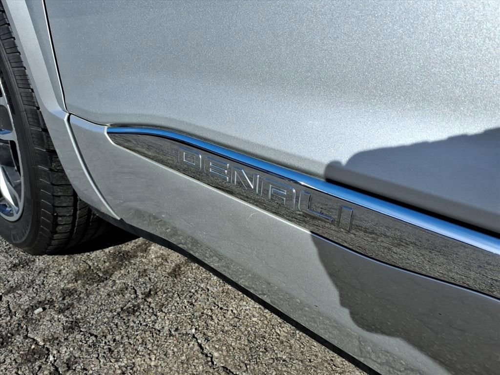 Used 2018 GMC Acadia Denali w/ Technology Package image 14