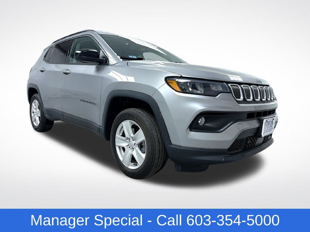 Used 2022 Jeep Compass Latitude w/ Convenience Group AWD/4WD image 1