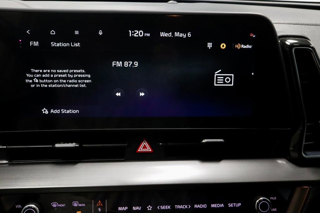 Used 2023 Kia Sportage EX FWD image 4