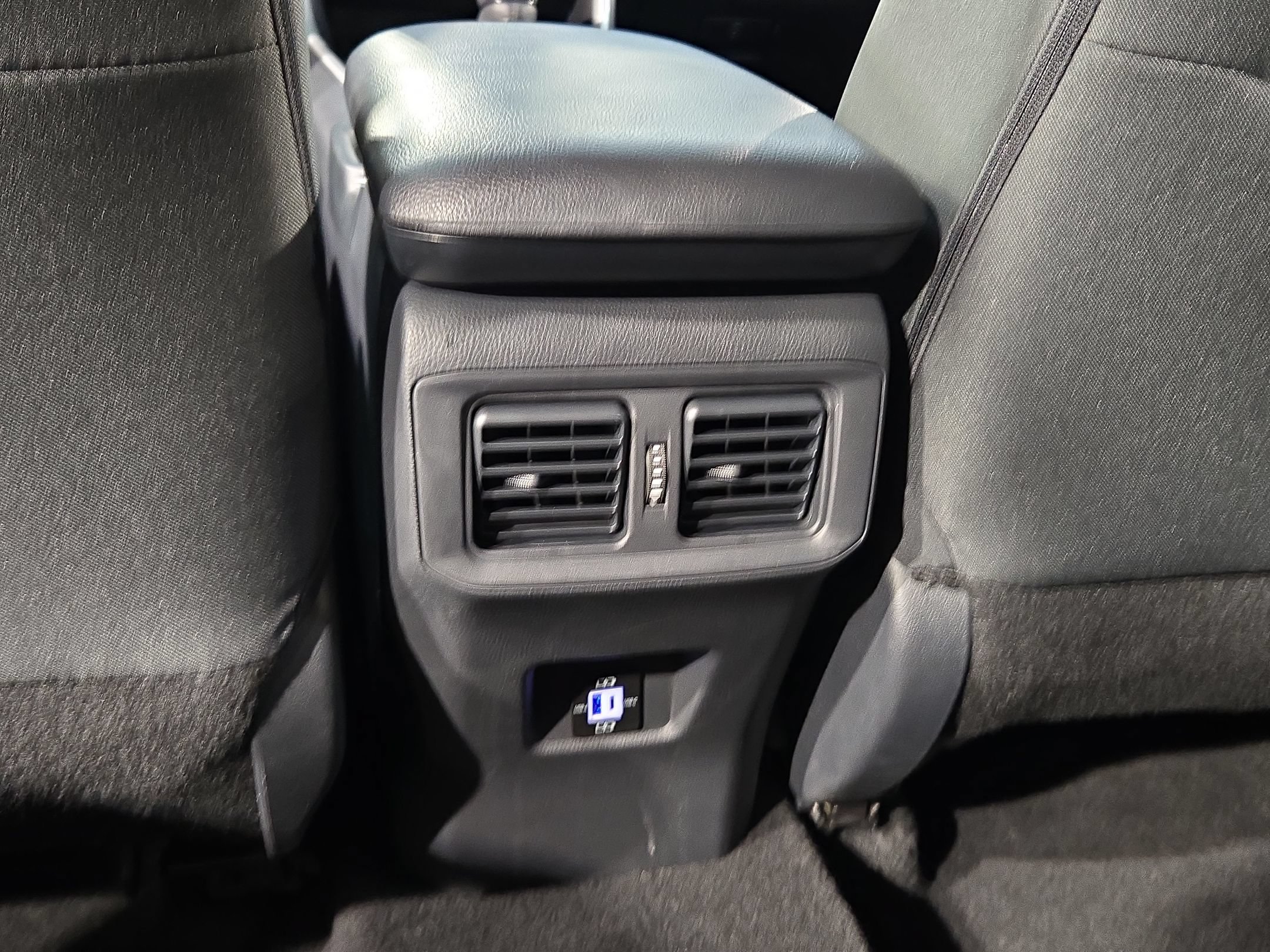 Certified 2025 Toyota RAV4 LE FWD image 36