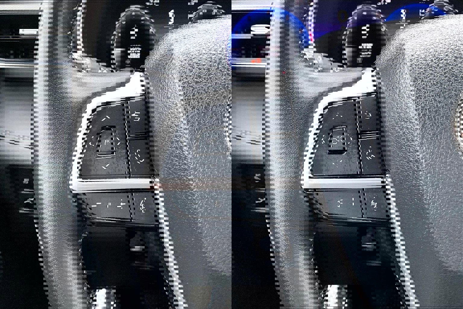 Used 2023 Toyota Highlander Platinum image 17