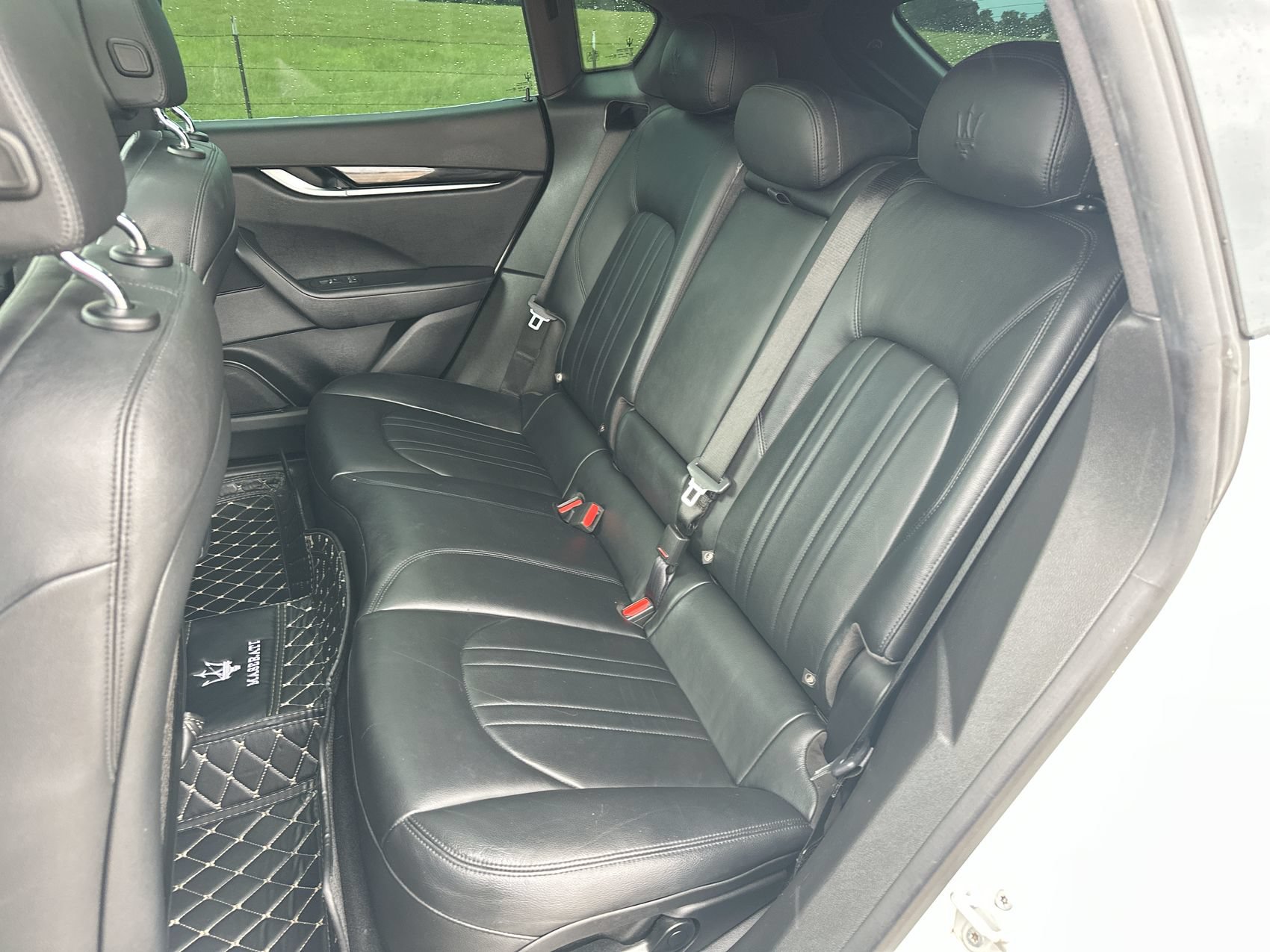 Used 2021 Maserati Levante AWD/4WD image 24