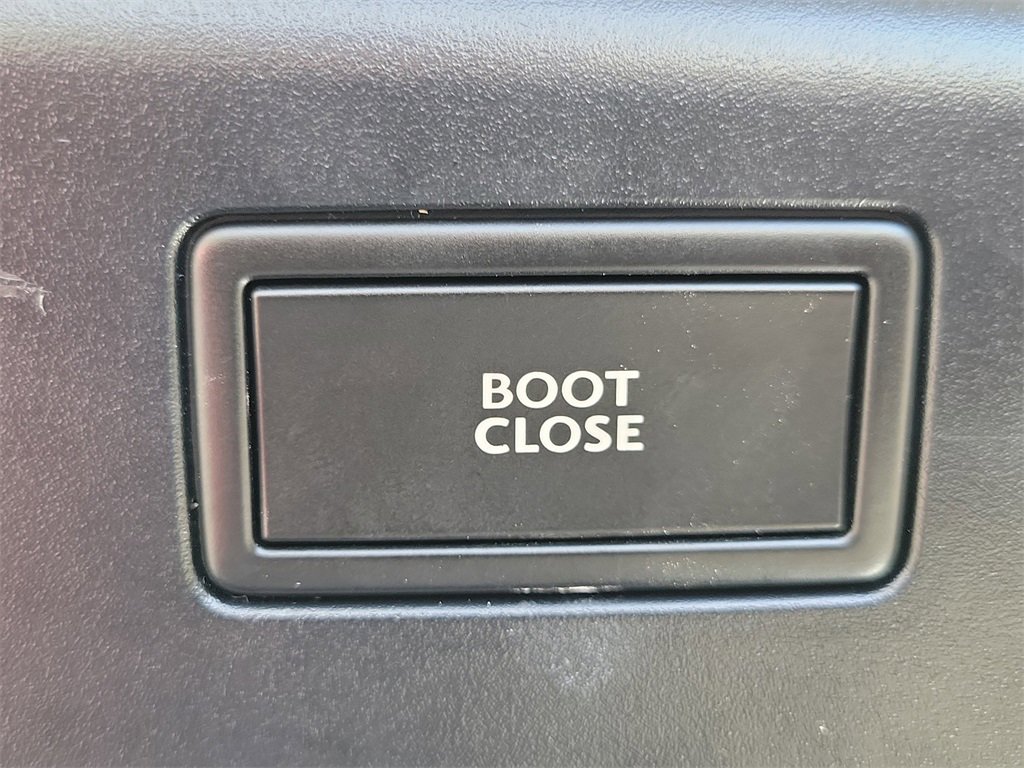 Used 2018 Bentley Flying Spur S V8 image 8