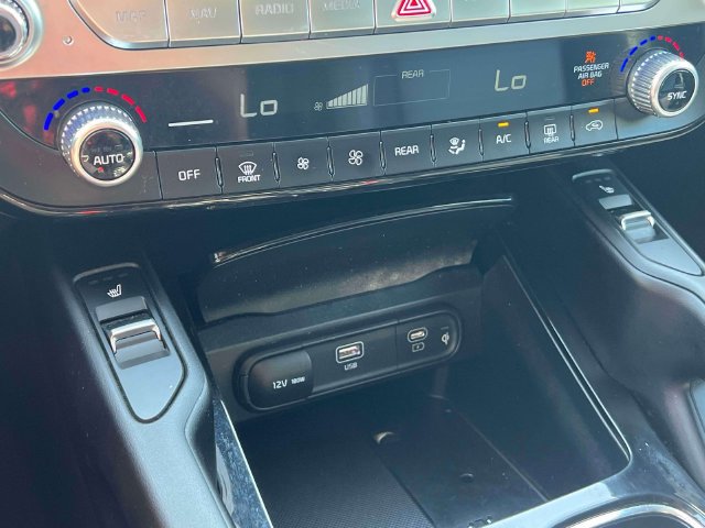 Used 2025 Kia Telluride S AWD/4WD image 30