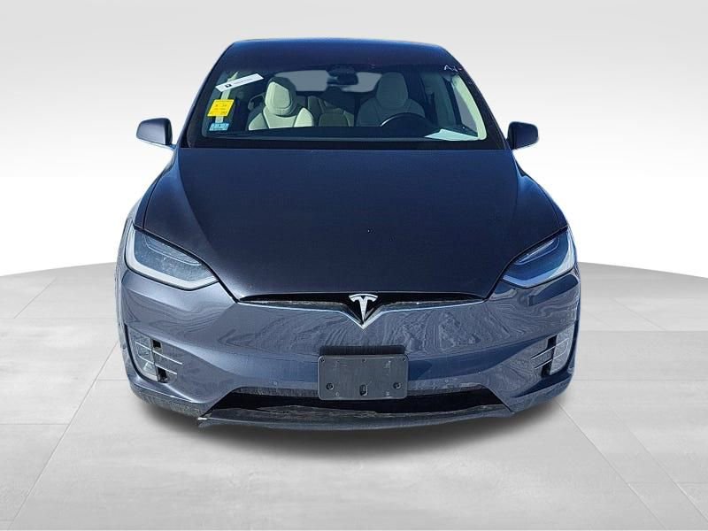 Used 2018 Tesla Model X 75D image 10
