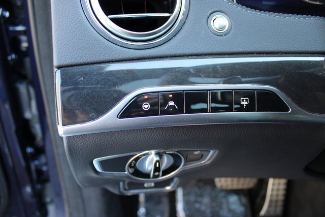 Used 2020 Mercedes-Benz S 450 Sedan image 21