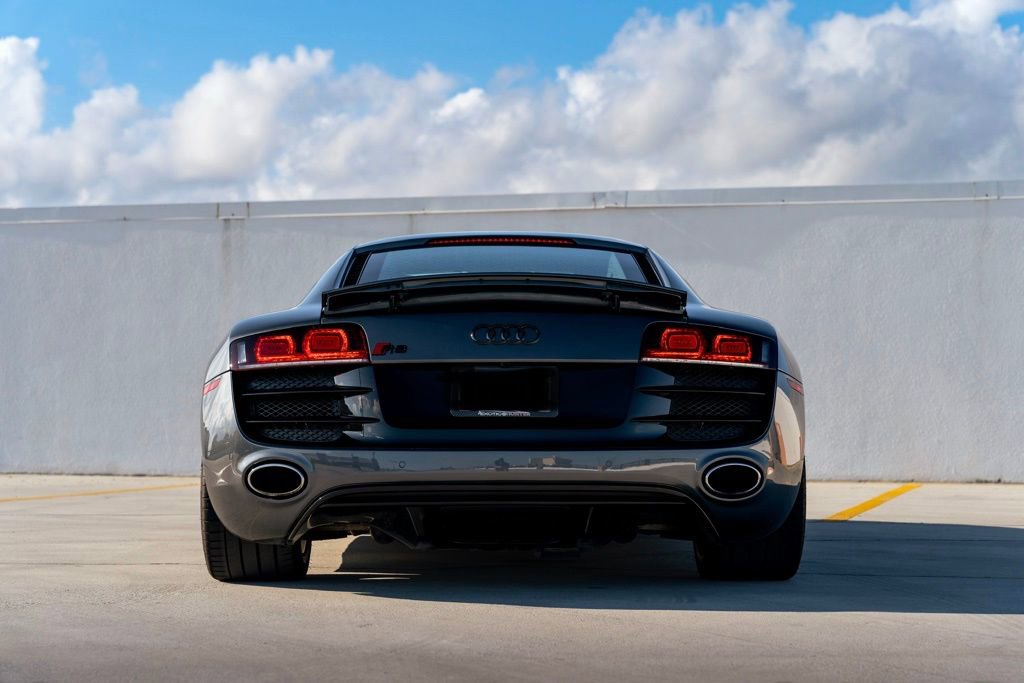 Used 2011 Audi R8 V10 image 7