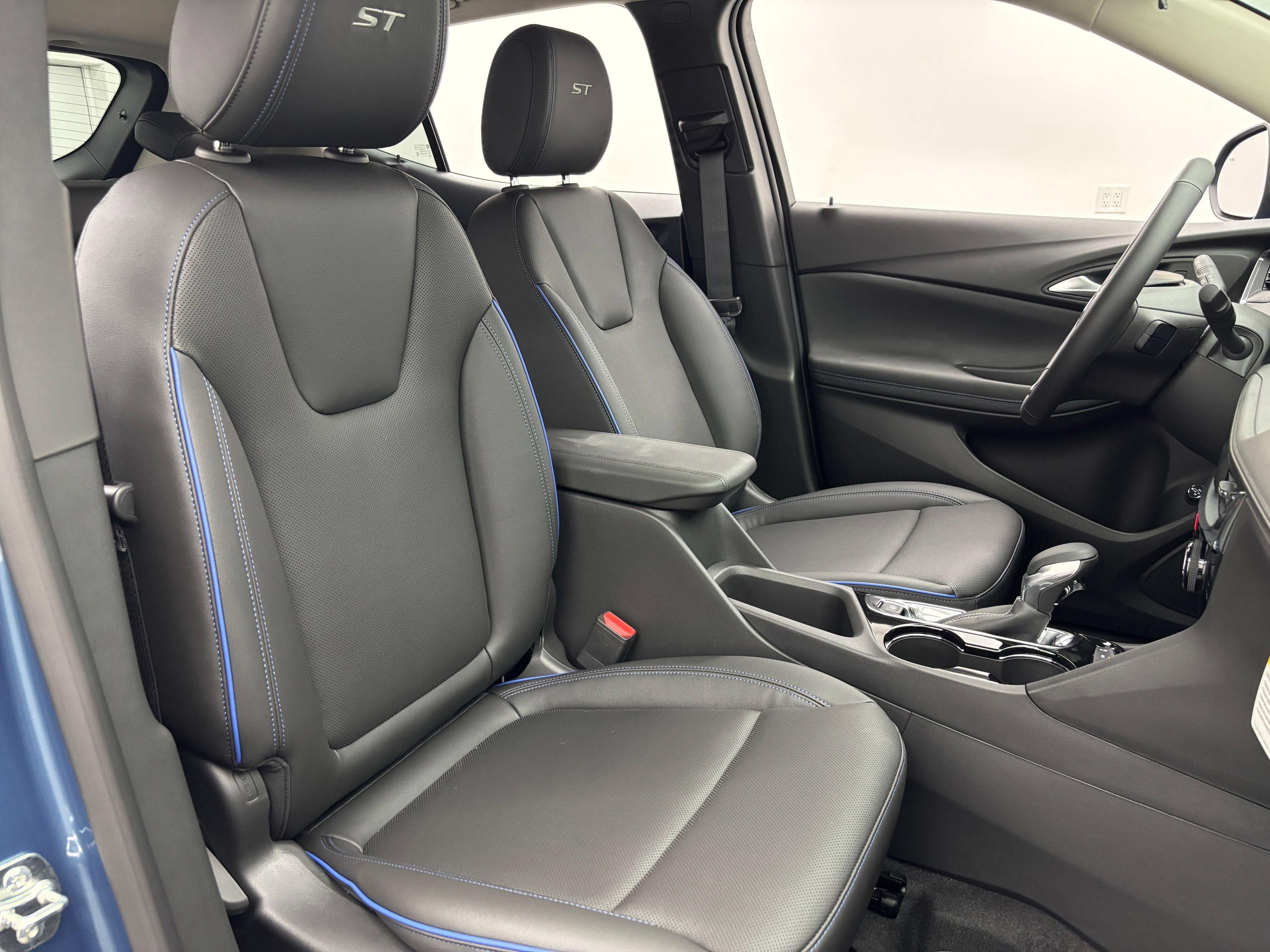 New 2026 Buick Encore GX Sport Touring w/ Advanced Technology Package AWD/4WD image 31