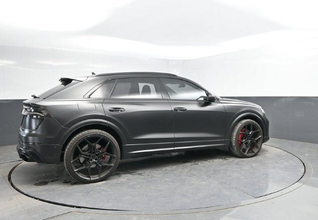 Used 2021 Audi RS Q8 AWD/4WD image 2
