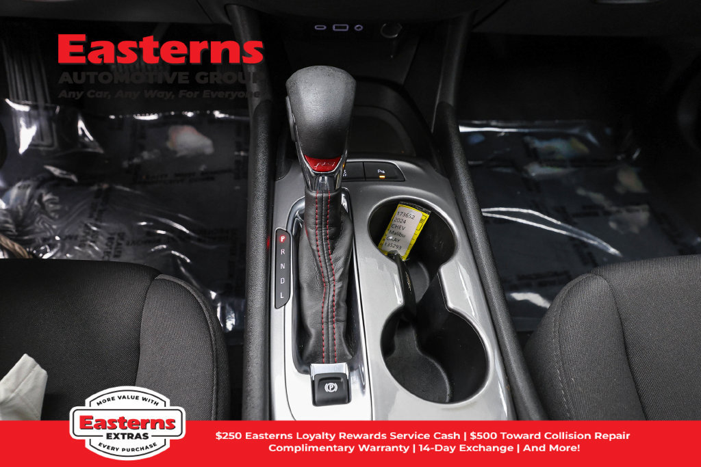 Used 2024 Chevrolet Malibu RS FWD image 13