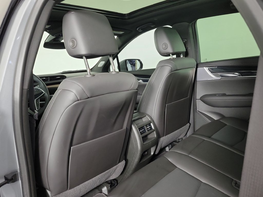 Used 2024 Cadillac XT5 Premium Luxury FWD image 13