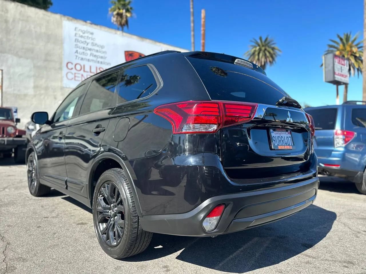 Used 2018 Mitsubishi Outlander LE image 16