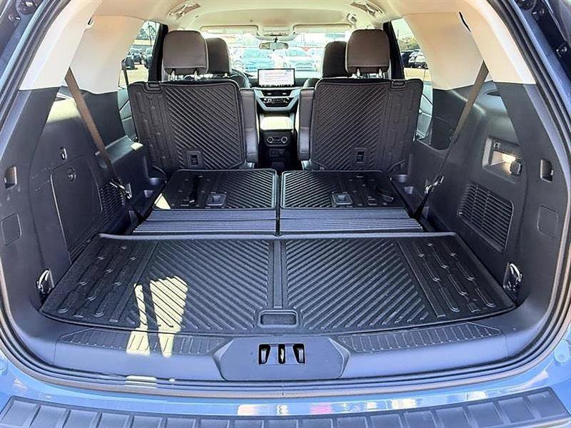 Used 2026 Ford Explorer Active w/ Active Comfort Package image 14