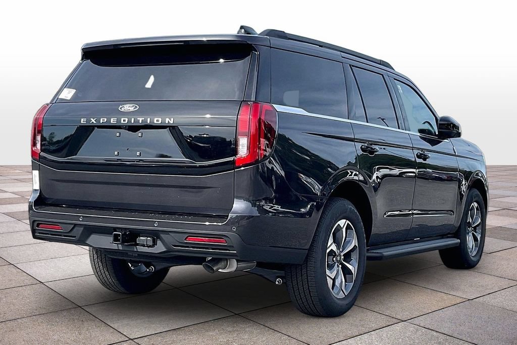 New 2027 Ford Expedition Active RWD image 18
