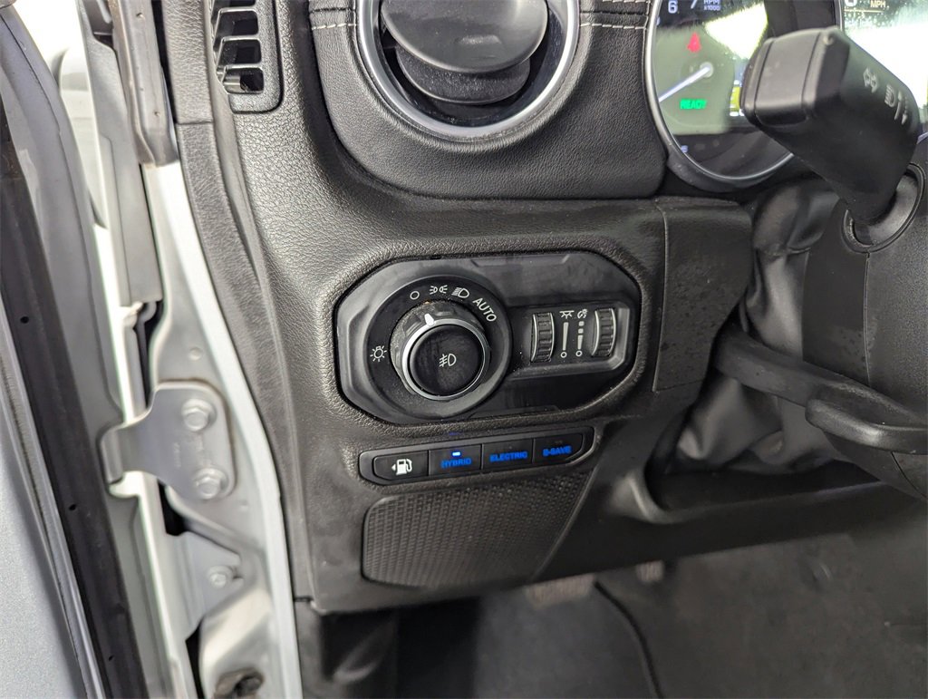 Used 2022 Jeep Wrangler Unlimited Sahara image 20