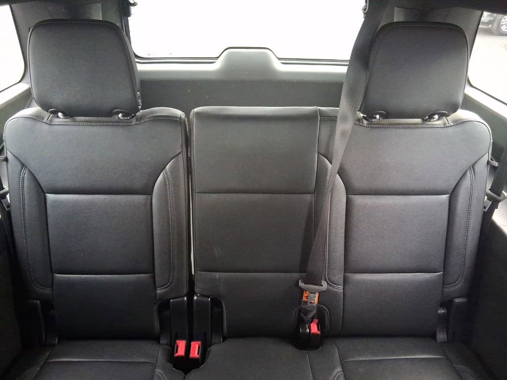 Used 2023 Chevrolet Suburban LT image 18