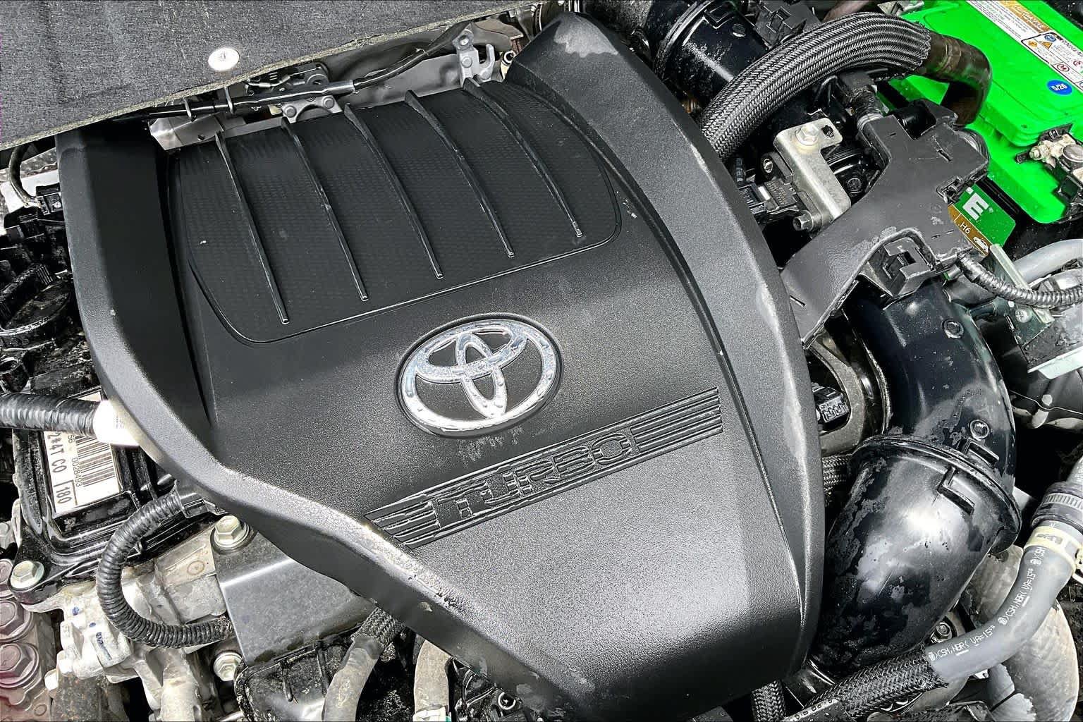 Used 2025 Toyota Highlander Limited AWD/4WD image 31