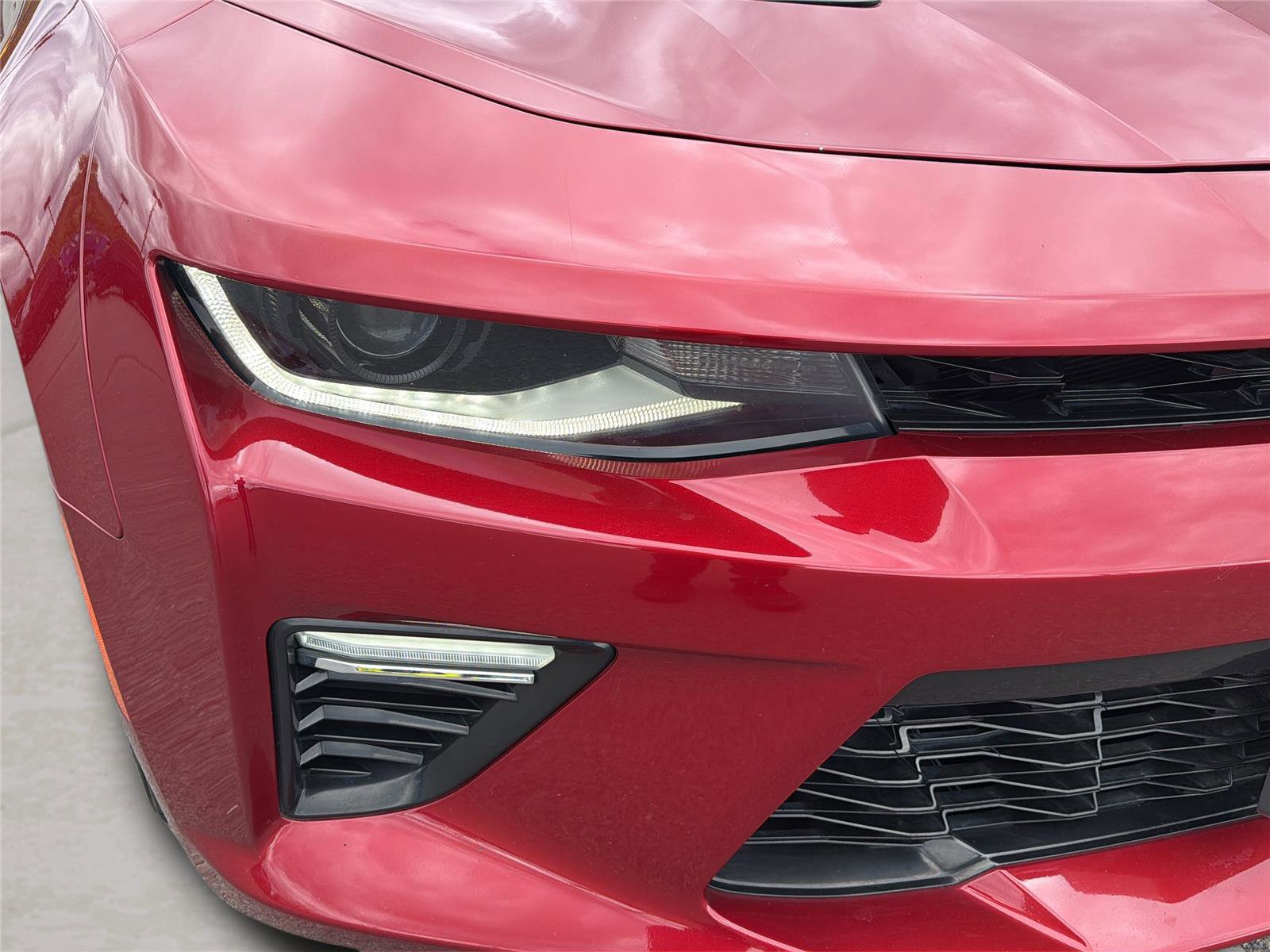 Used 2018 Chevrolet Camaro SS RWD image 27