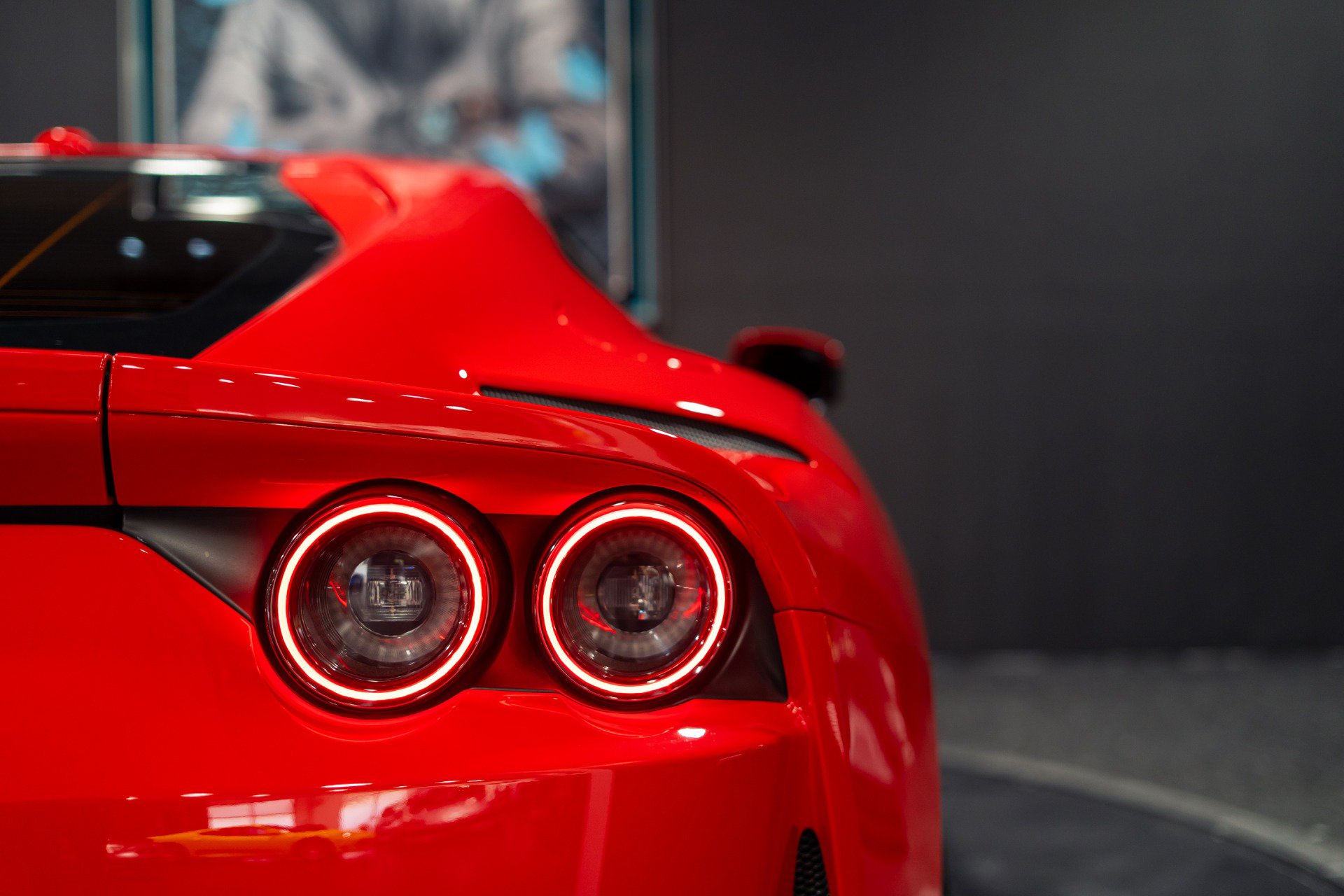 Used 2019 Ferrari 812 Superfast RWD image 34
