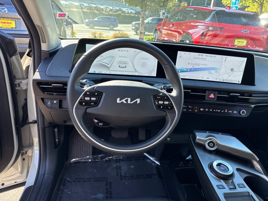 Used 2024 Kia EV6 Light RWD image 18